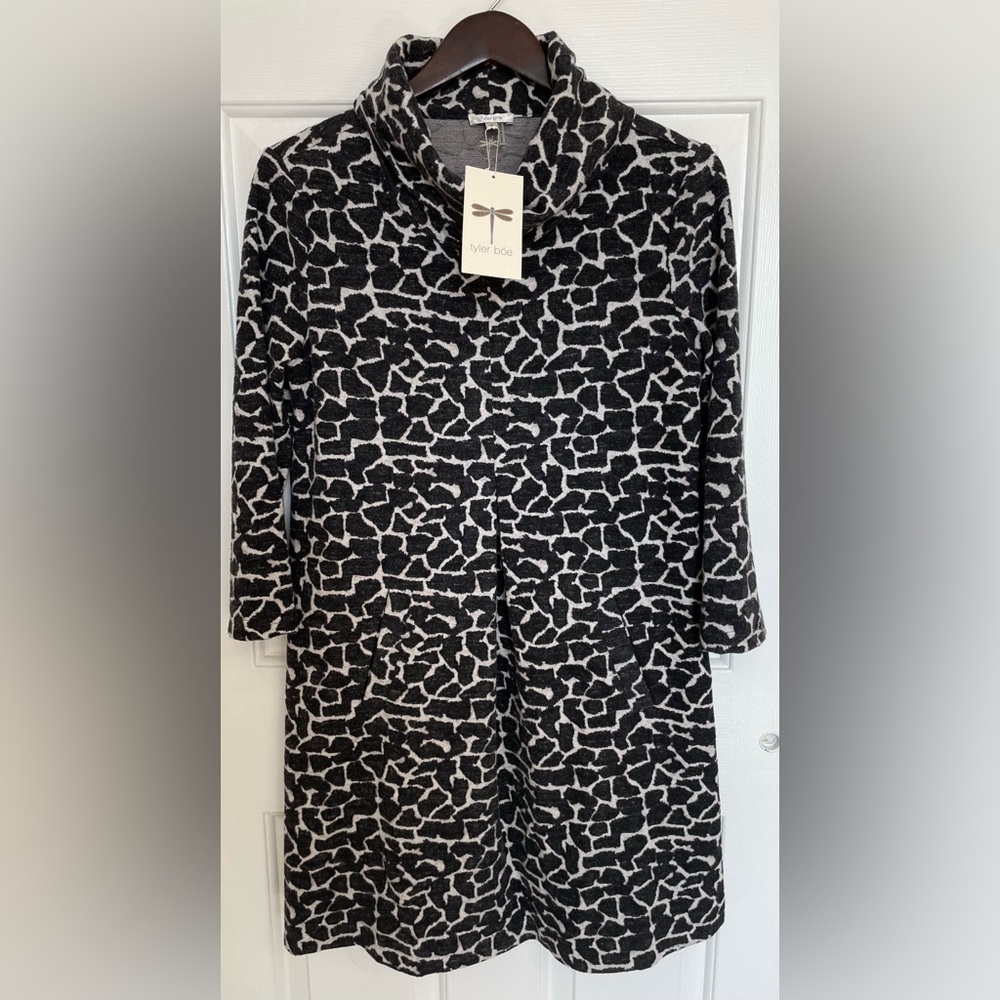 NWT $168 Tyler Boe Tunic Dress Animal Print Shift Pockets Small Mock Neck Womens